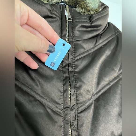 Gap NWT Kids Brown Faux Fur and Brown Reversible Puffer Vest, Size 6/7 Small - Picture 2 of 8